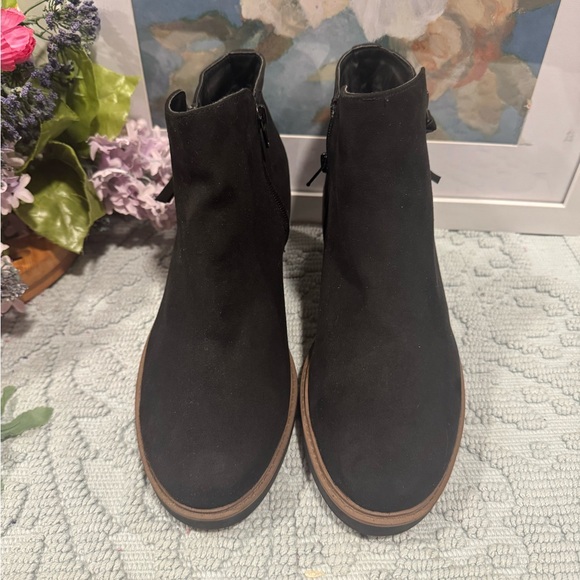 Esprit Saige women's black ankle boot, size 9.5 - Picture 3 of 6